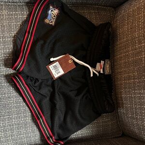 Mitchell & Ness Black and Red 76ers Women’s Basketball Shorts